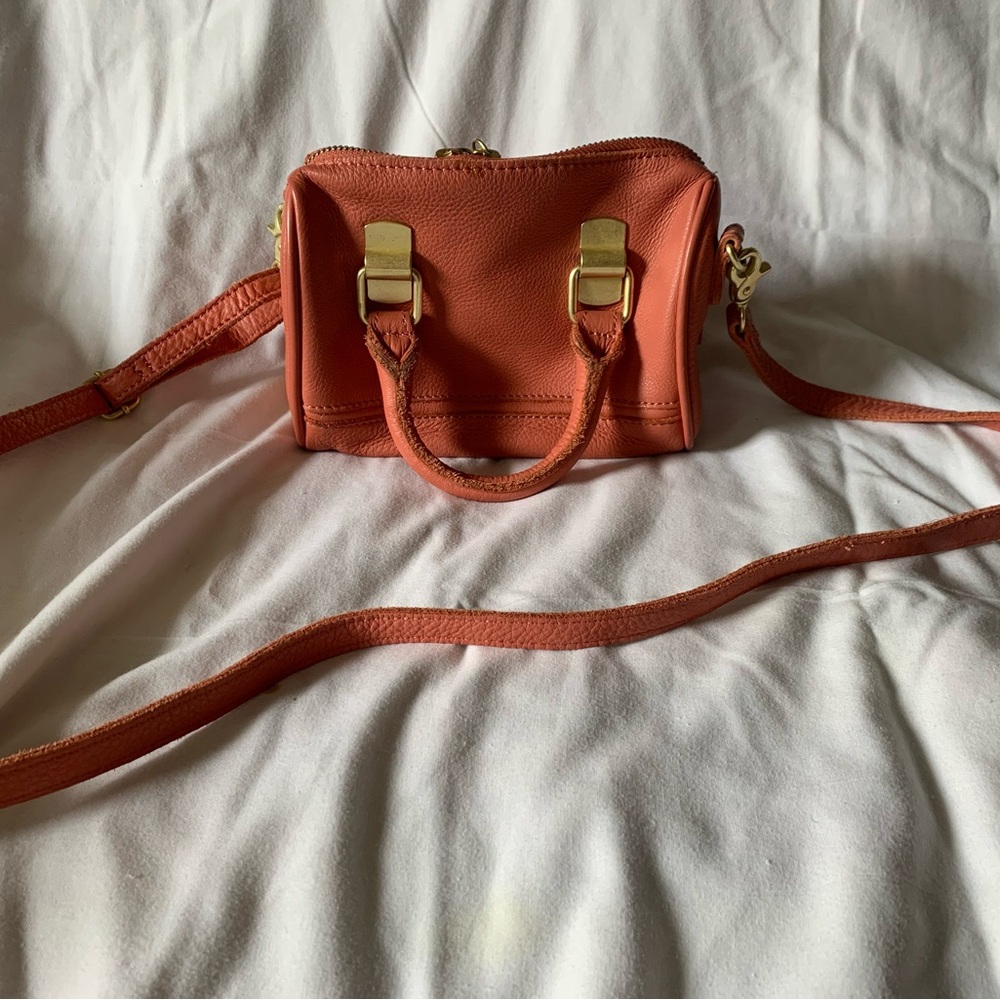 Elegant Beau’re Orange Leather Handbag